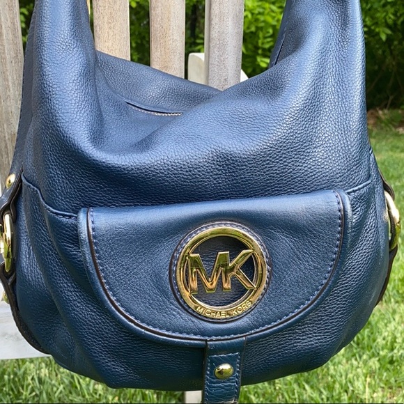 Michael Kors Handbags - Michael Kors Navy Pebbled Leather Fulton Hobo Bag